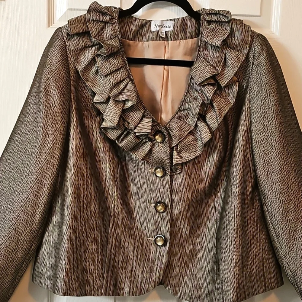 Nicolette Ruffled Blazer Jacket Elegant Wear Office Wear Career Minimalist - Picture 3 of 16